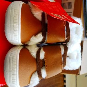 Oomphies Owen Brown Fur Boots